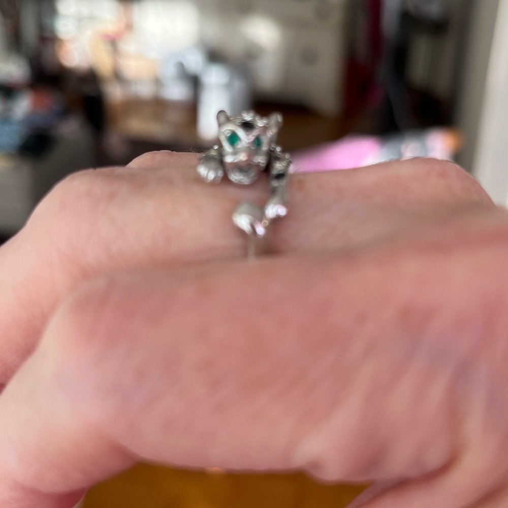 Silver Rhinestone Ring - Picture 5 of 7